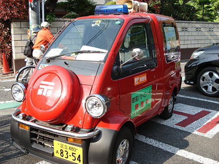 郵便配達車