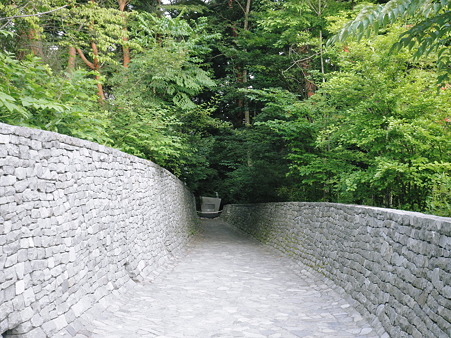 2011年07月17日_P7170622石の教会