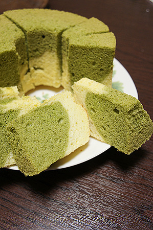 抹茶とプレーンシフォン