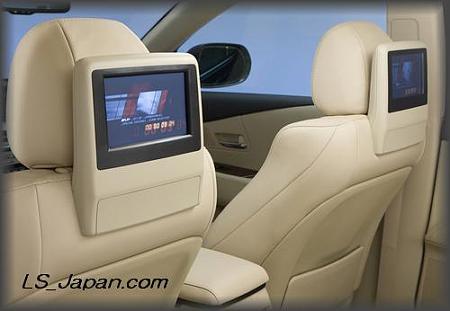 LEXUS_RX350&RX450h-rear_TV_monitor_display