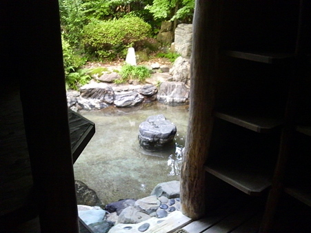 庭園露天風呂・脱衣所から