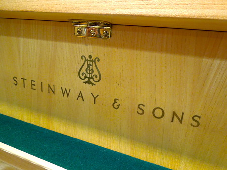STEINWAY & SONS