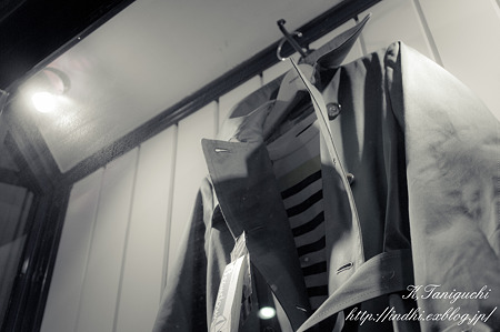 モノクロ化 NEX-5 SEL30M35