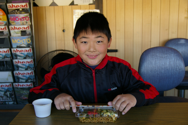 次男は焼きそばを選択