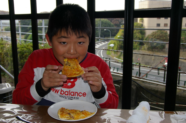 美味しいピザとスパゲティーを食べました